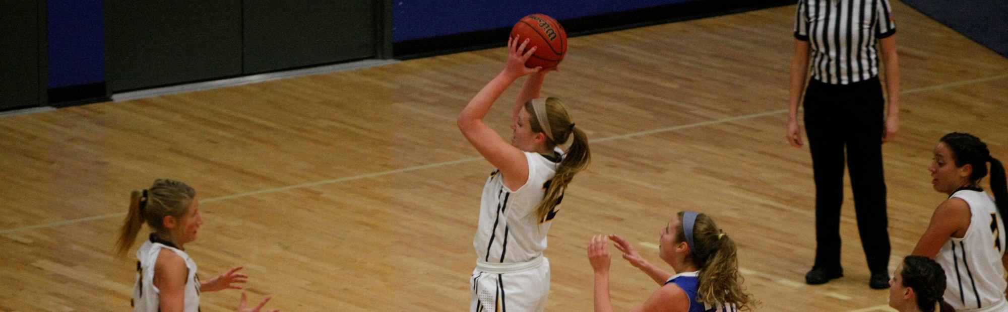 Keri Steele Women's Basketball Ithaca College Athletics